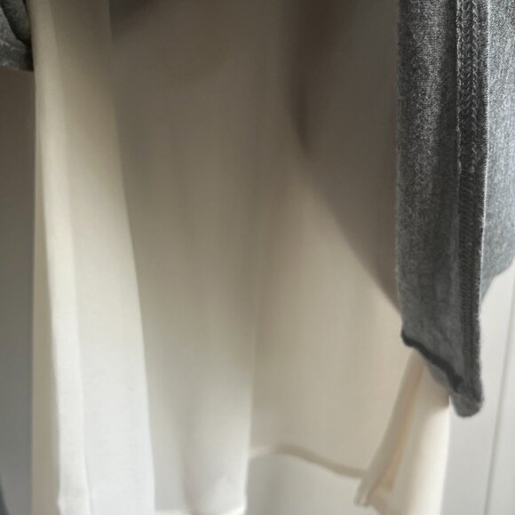 Cynthia Rowley Long Sleeve Kint Gray Crew Neck T-Shirt iChiffon Lining Size M - Picture 5 of 7